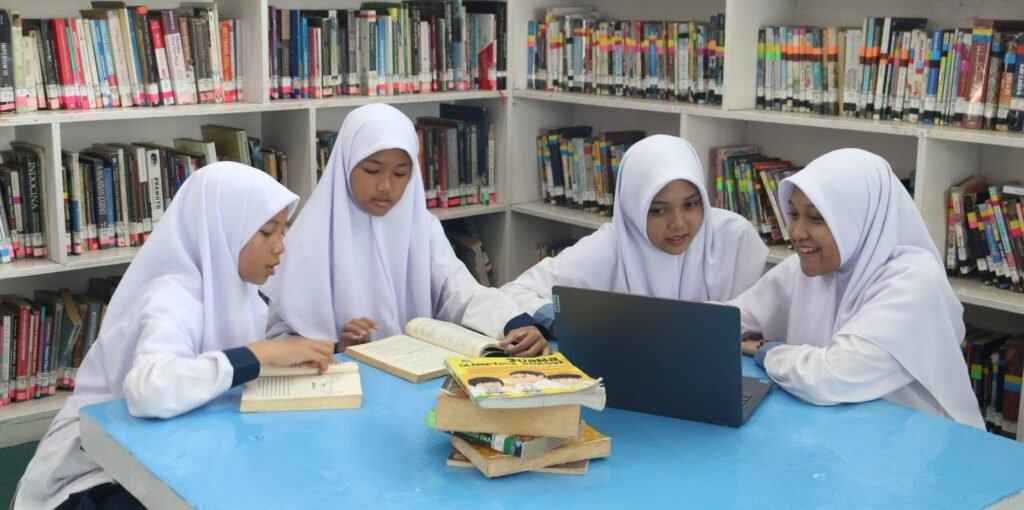 SMP SMART EKSELENSIA INDONESIA