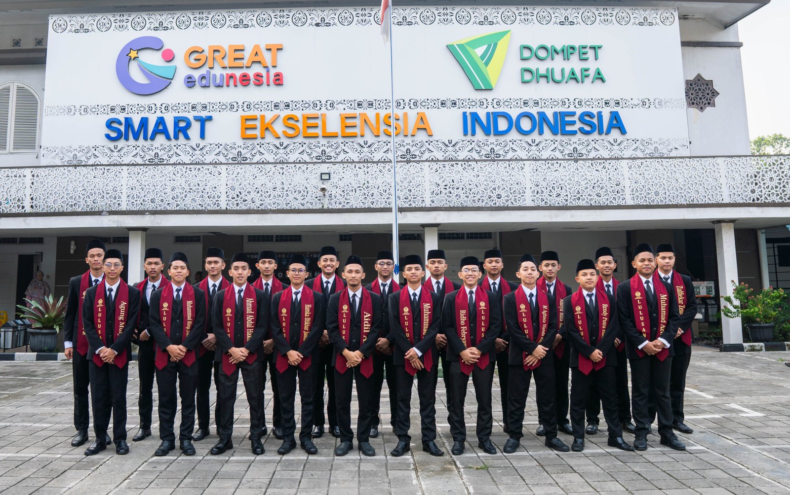wisudawan smart ekselensia indonesia