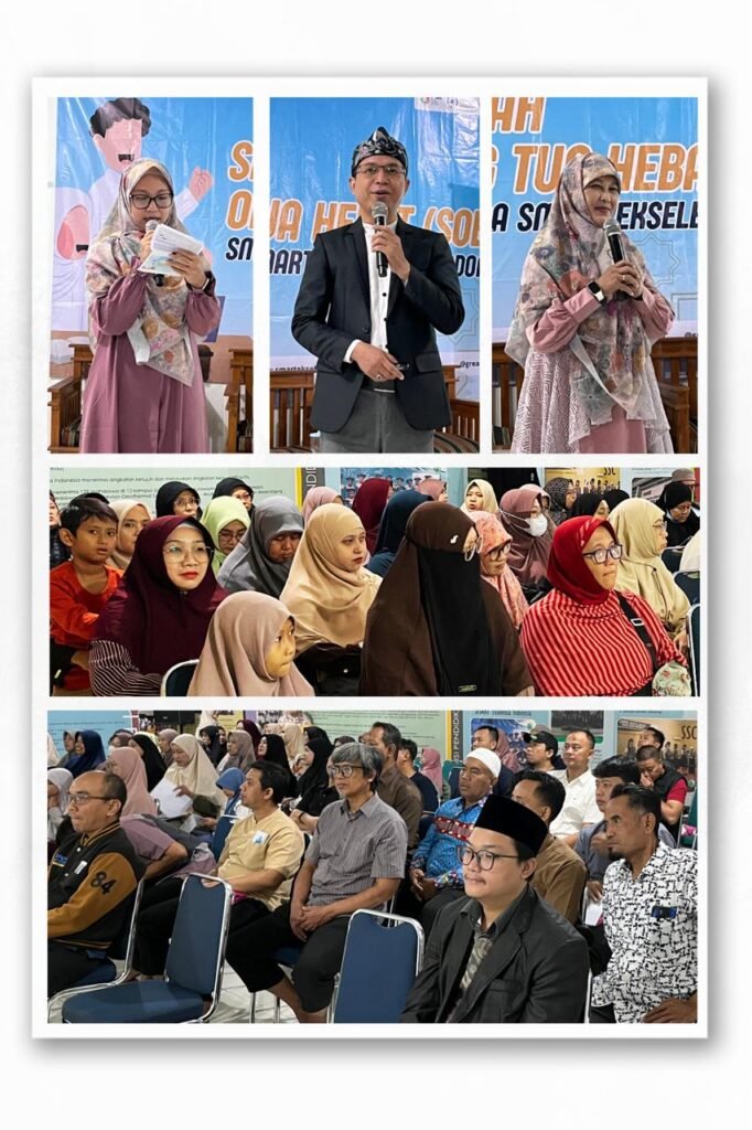 Direktur SMART Ekselensia Indonesia, Ustaz Zayd Sayfullah, menyampaikan materi dalam kegiatan Sekolah Orang Tua Hebat (SOBAT) bagi orang tua siswa baru SMP dan SMA di Aula Al-Insani SMART Ekselensia Indonesia pada 26 Juli 2026.